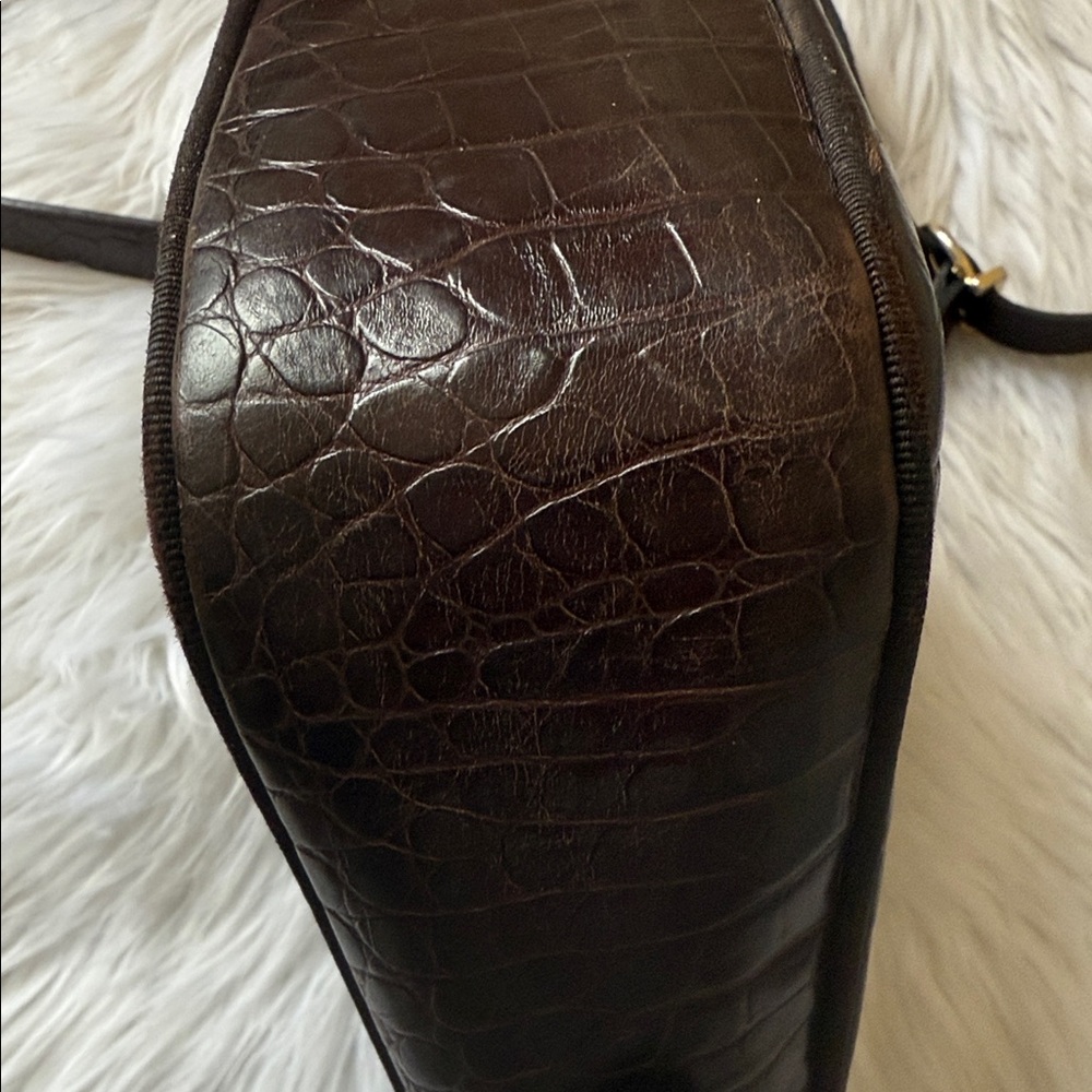 Salvatore Ferragamo Vara Brown Embossed Leather Designer Shoulder/ Crossbody Bag - Picture 7 of 16